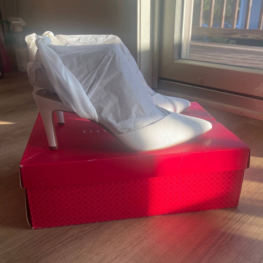 Kelly & Katie White Adelle Pumps